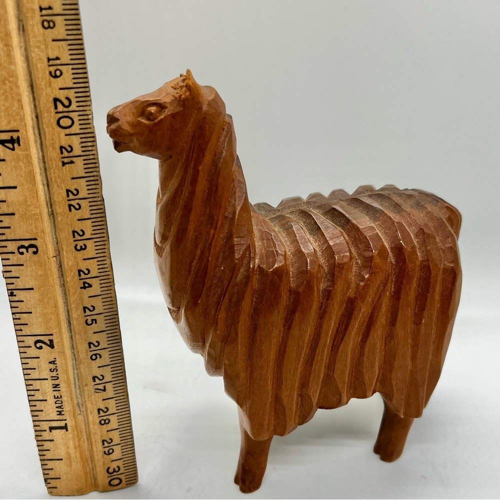 Wooden Llama Sculpture Home Tabletop Shelf Decor - Picture 7 of 7